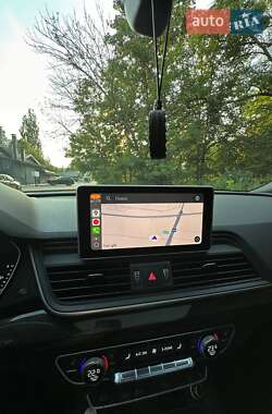 Внедорожник / Кроссовер Audi SQ5 2017 в 