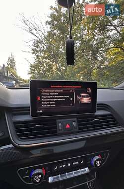 Внедорожник / Кроссовер Audi SQ5 2017 в 