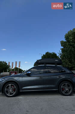 Внедорожник / Кроссовер Audi SQ5 2018 в 
