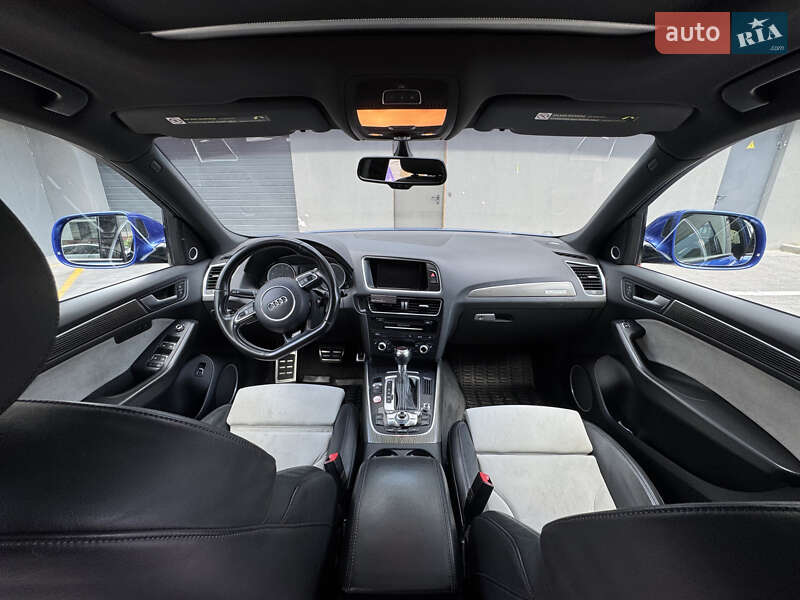 Внедорожник / Кроссовер Audi SQ5 2016 в Львове