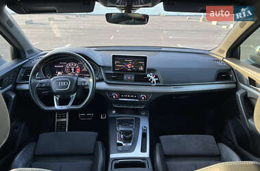Внедорожник / Кроссовер Audi SQ5 2017 в 