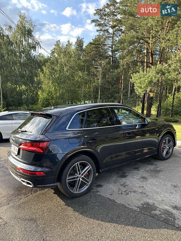 Внедорожник / Кроссовер Audi SQ5 2017 в Киеве