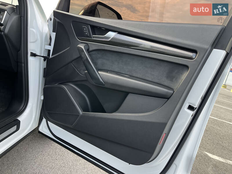 Внедорожник / Кроссовер Audi SQ5 2018 в Львове