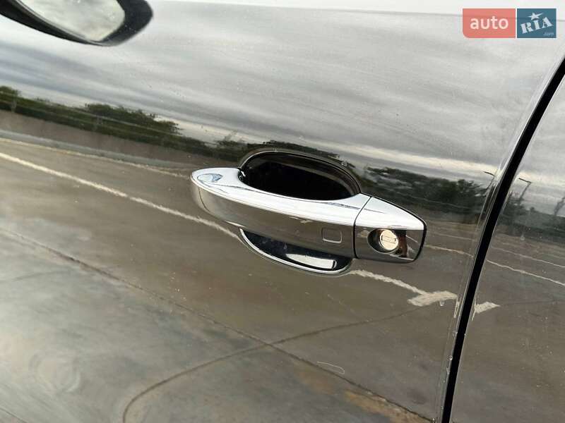 Внедорожник / Кроссовер Audi SQ5 2015 в Киеве