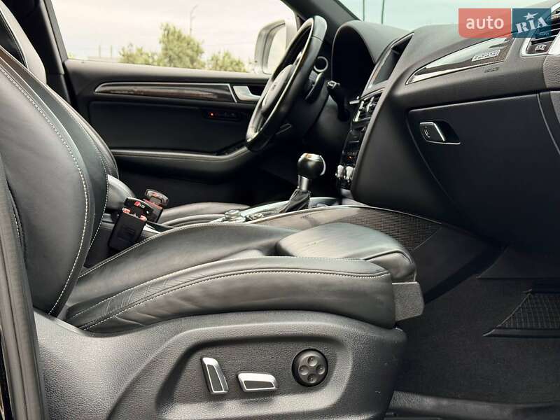 Внедорожник / Кроссовер Audi SQ5 2015 в Киеве