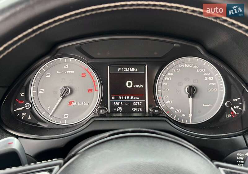 Внедорожник / Кроссовер Audi SQ5 2015 в Киеве