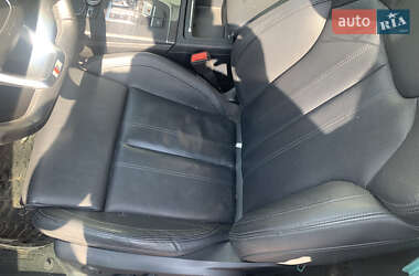Внедорожник / Кроссовер Audi SQ5 2017 в 