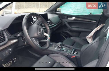 Внедорожник / Кроссовер Audi SQ5 2017 в 