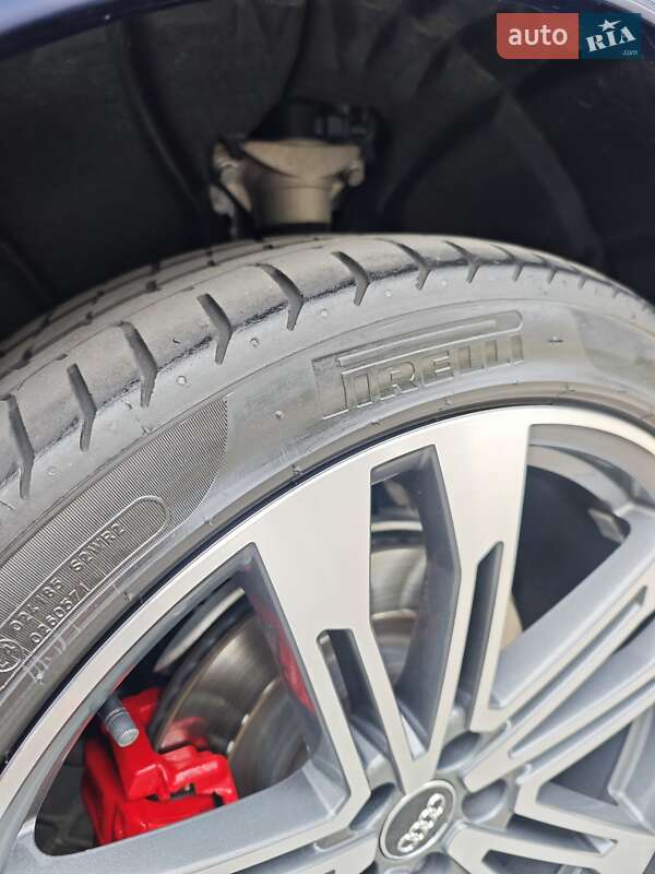 Внедорожник / Кроссовер Audi SQ5 2018 в Одессе