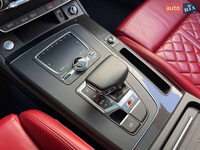 Позашляховик / Кросовер Audi SQ5 2019 в Києві