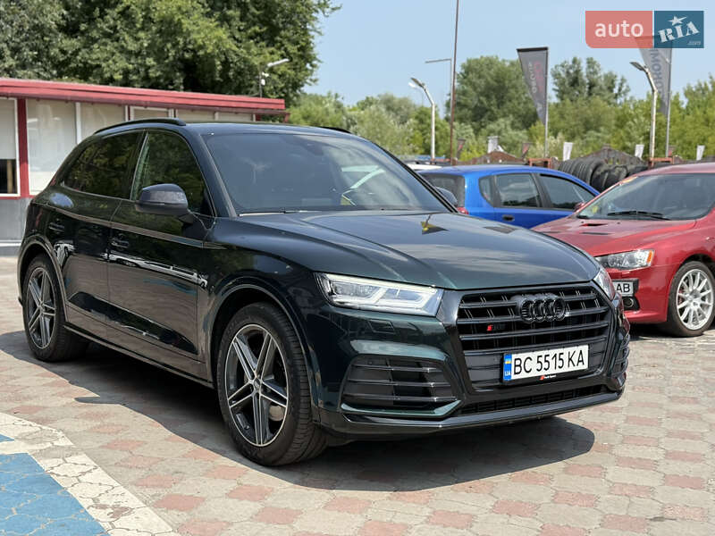 Внедорожник / Кроссовер Audi SQ5 2018 в 