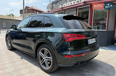 Внедорожник / Кроссовер Audi SQ5 2018 в 