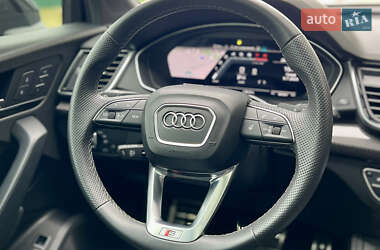 Позашляховик / Кросовер Audi SQ5 2021 в 