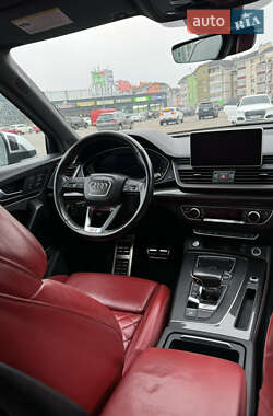 Внедорожник / Кроссовер Audi SQ5 2018 в 