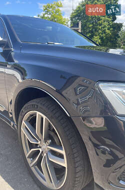 Внедорожник / Кроссовер Audi SQ5 2014 в 