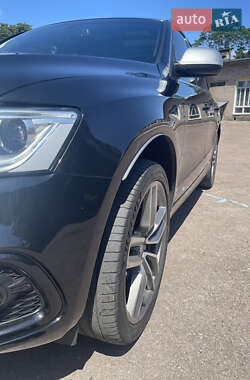 Внедорожник / Кроссовер Audi SQ5 2014 в 