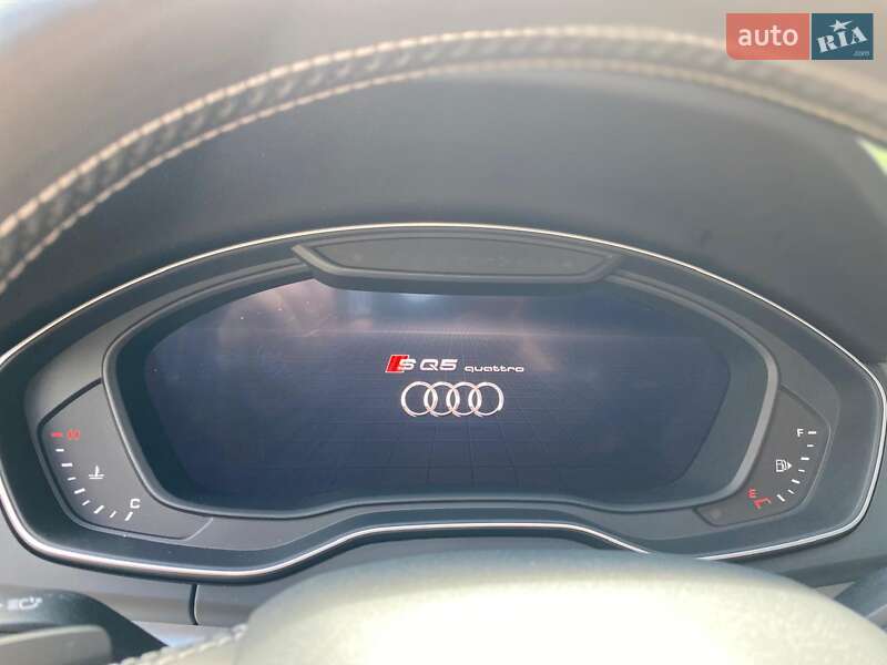 Внедорожник / Кроссовер Audi SQ5 2017 в Киеве