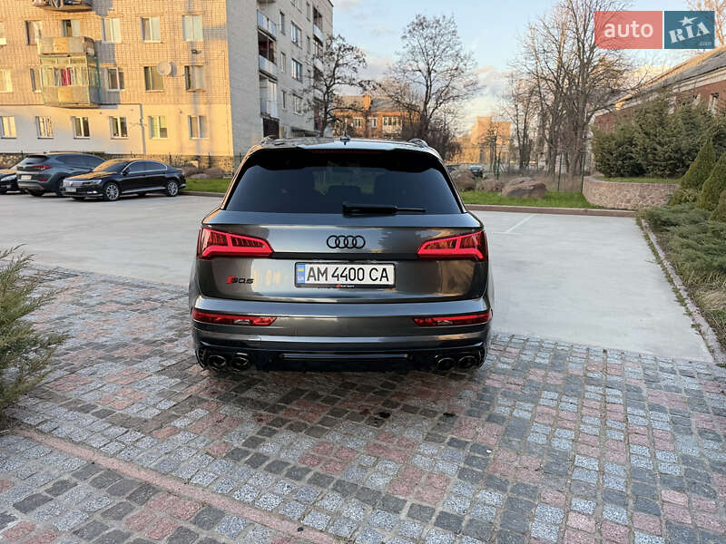 Внедорожник / Кроссовер Audi SQ5 2018 в Коростене