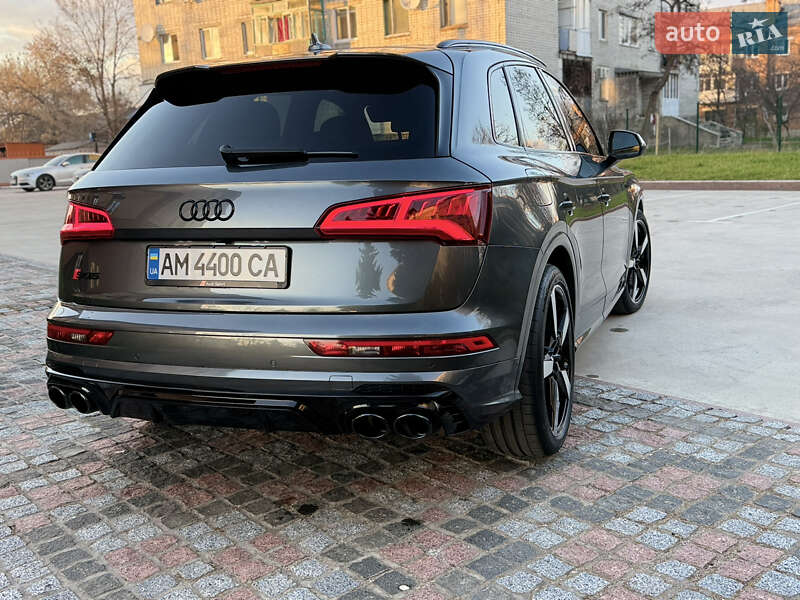 Внедорожник / Кроссовер Audi SQ5 2018 в Коростене