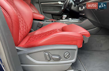Внедорожник / Кроссовер Audi SQ5 2020 в 