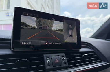 Внедорожник / Кроссовер Audi SQ5 2020 в 