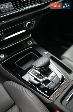 Внедорожник / Кроссовер Audi SQ5 2020 в 