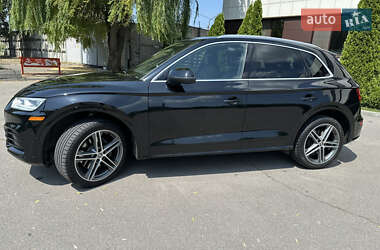 Внедорожник / Кроссовер Audi SQ5 2018 в 