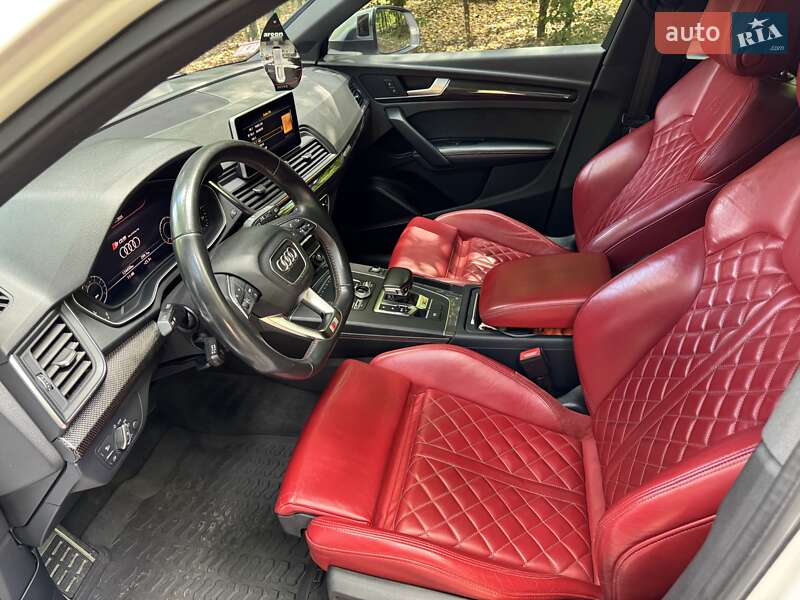 Позашляховик / Кросовер Audi SQ5 2017 в Києві