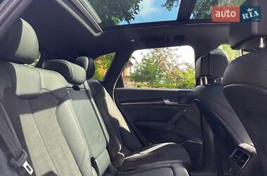 Внедорожник / Кроссовер Audi SQ5 2017 в 