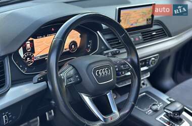 Внедорожник / Кроссовер Audi SQ5 2017 в 