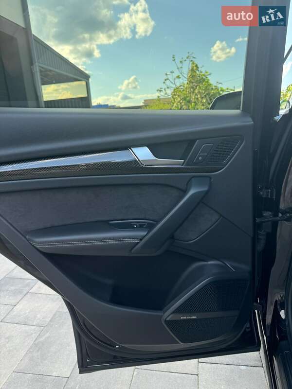 Внедорожник / Кроссовер Audi SQ5 2018 в Киеве