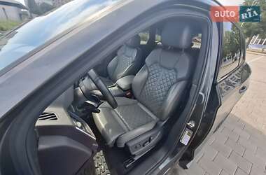 Внедорожник / Кроссовер Audi SQ5 2018 в 