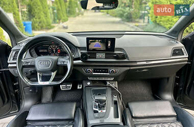 Внедорожник / Кроссовер Audi SQ5 2019 в 