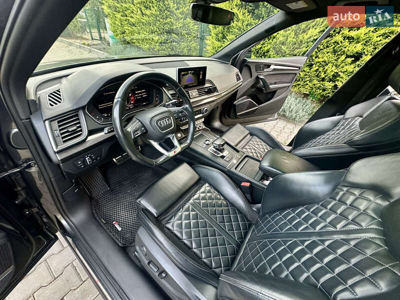 Внедорожник / Кроссовер Audi SQ5 2019 в Одессе