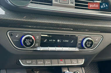 Внедорожник / Кроссовер Audi SQ5 2019 в 