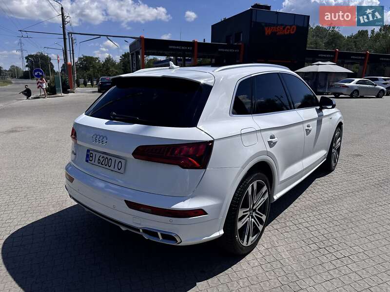 Внедорожник / Кроссовер Audi SQ5 2017 в Полтаве