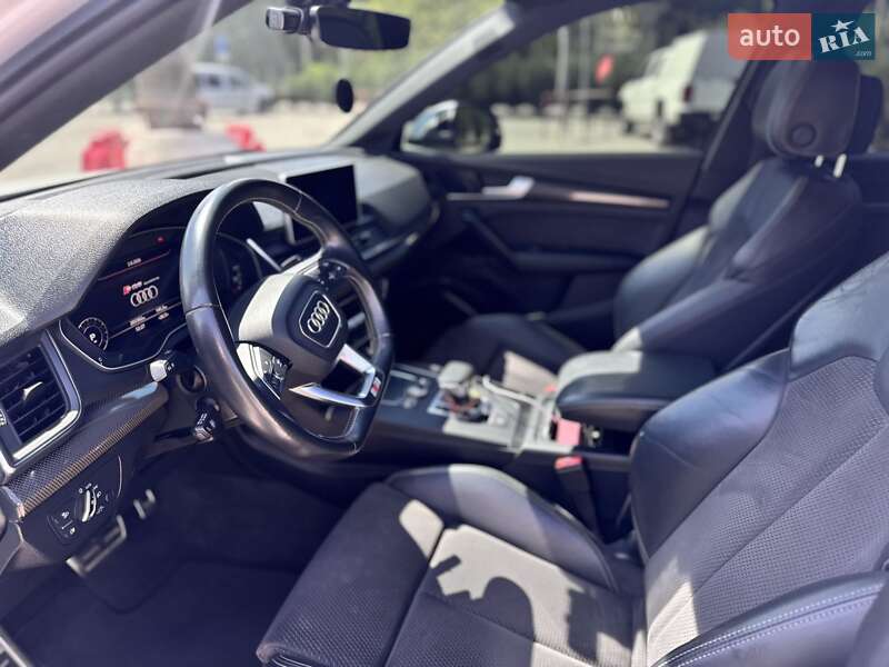 Внедорожник / Кроссовер Audi SQ5 2017 в Полтаве