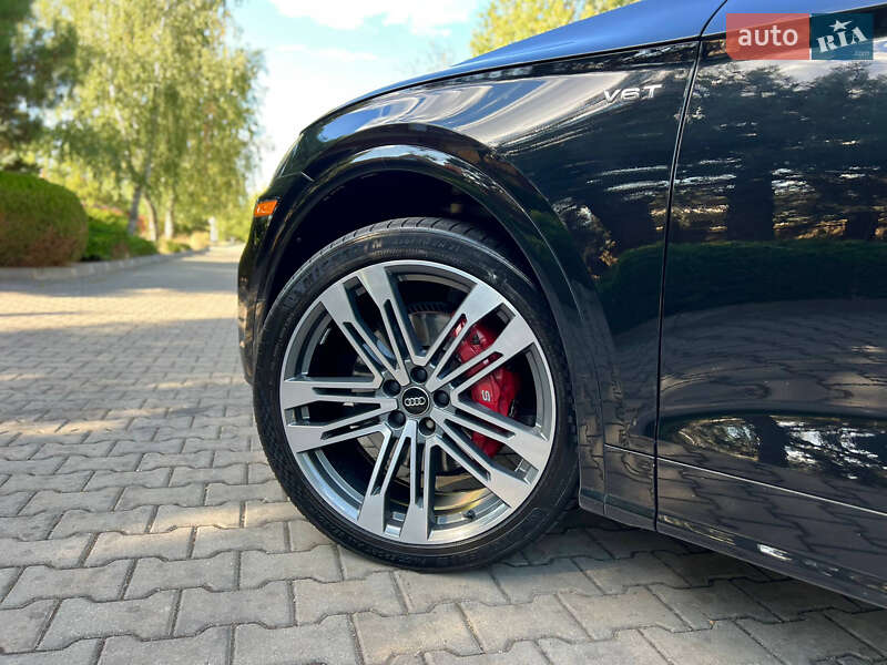 Внедорожник / Кроссовер Audi SQ5 2018 в Одессе