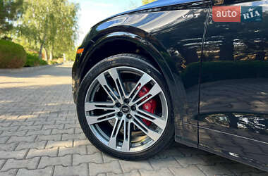 Внедорожник / Кроссовер Audi SQ5 2018 в 