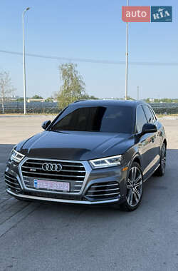Внедорожник / Кроссовер Audi SQ5 2018 в 