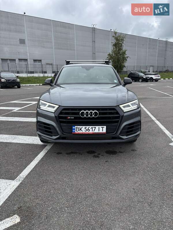 Внедорожник / Кроссовер Audi SQ5 2020 в Ровно