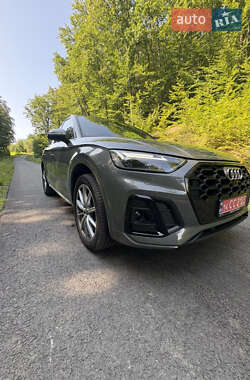 Внедорожник / Кроссовер Audi SQ5 2022 в 