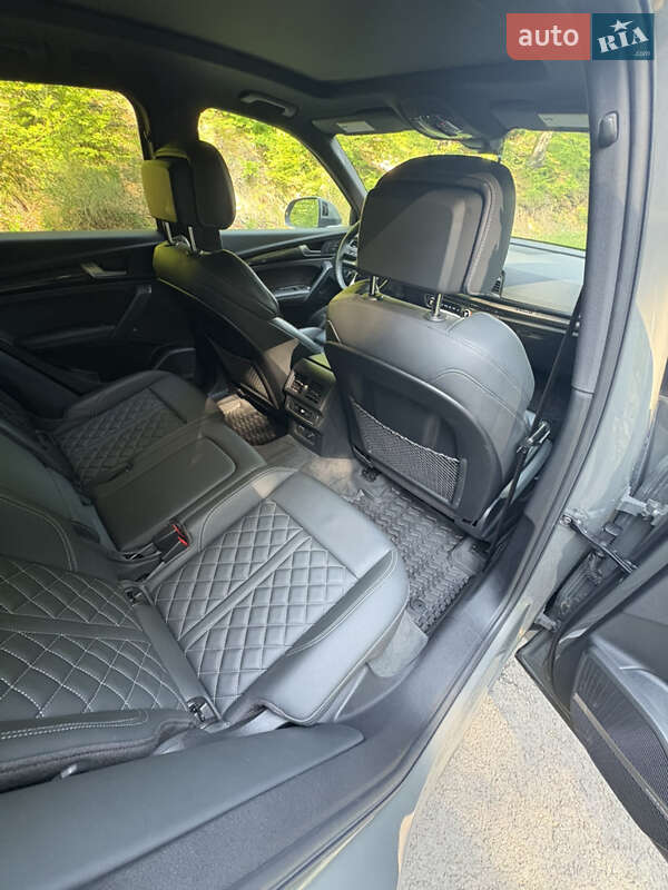 Внедорожник / Кроссовер Audi SQ5 2022 в Львове
