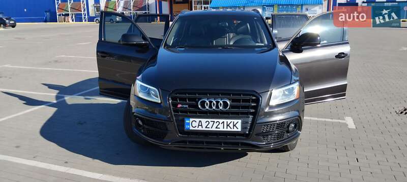 Внедорожник / Кроссовер Audi SQ5 2016 в Умани