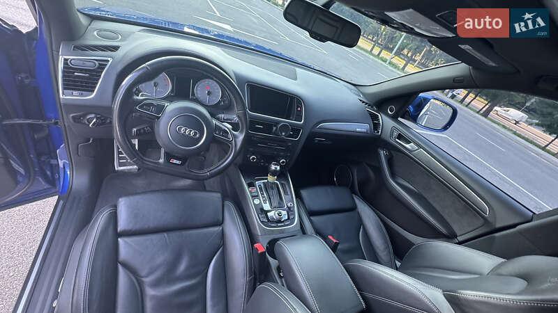 Внедорожник / Кроссовер Audi SQ5 2016 в Киеве