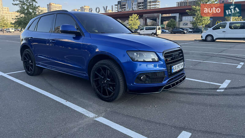 Внедорожник / Кроссовер Audi SQ5 2016 в Киеве