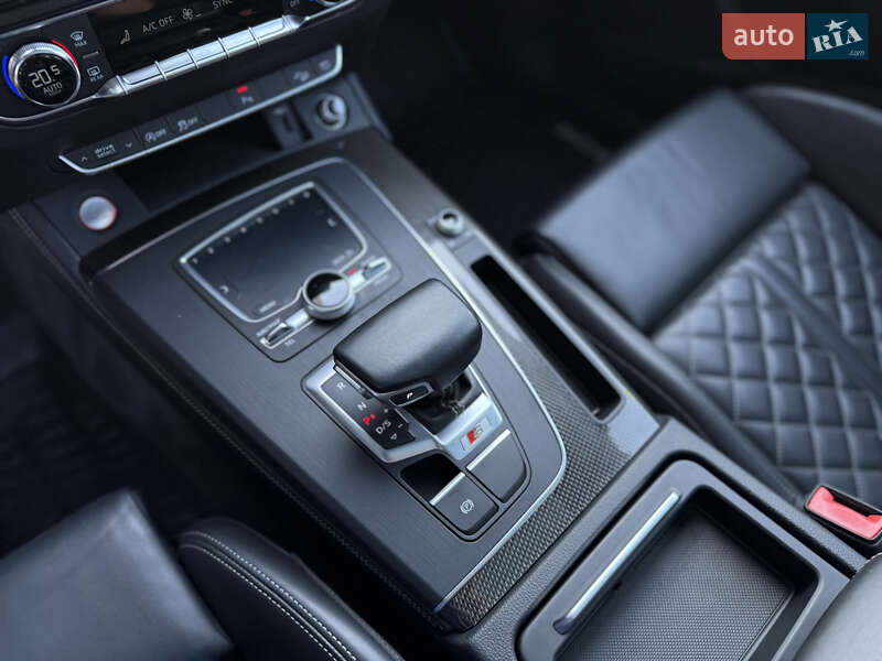 Внедорожник / Кроссовер Audi SQ5 2018 в Львове