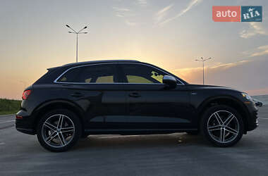 Внедорожник / Кроссовер Audi SQ5 2018 в 