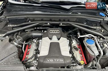 Внедорожник / Кроссовер Audi SQ5 2015 в 