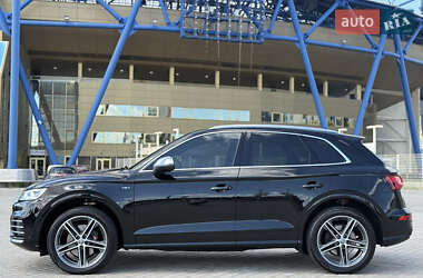 Внедорожник / Кроссовер Audi SQ5 2018 в 